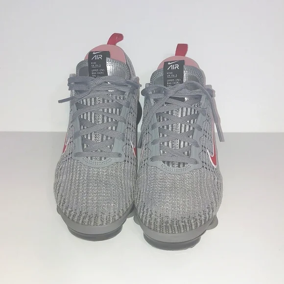 Boy's Youth or Women's Nike Vapormax - Picture 2 of 9